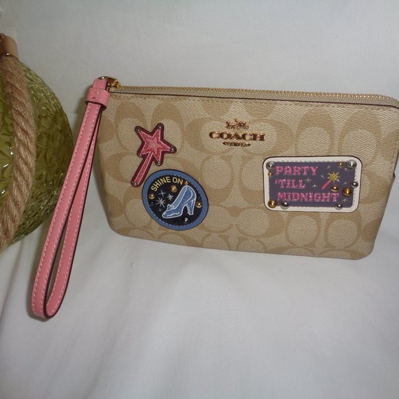 Coach C3358 Signature Disney X Corner Zip Wristlet - Picture 3 of 7